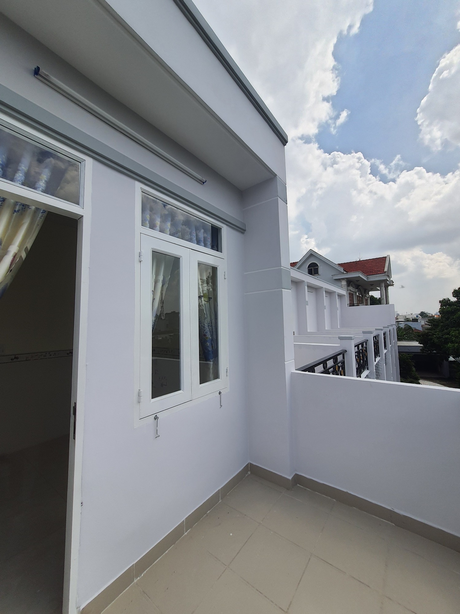 Hẻm Tỉnh Lộ 10 30m2 3tầng 3x10m chỉ 2.x tỷ Bình Trị Đông Bình Tân nhỏ 3 tỷ