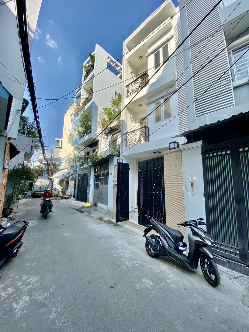 Mặt tiền Trần Bá Giao 90m2 3tầng 4.3x23m nhỉnh 11 tỷ Phường 5 Gò Vấp 10 đến 20 tỷ