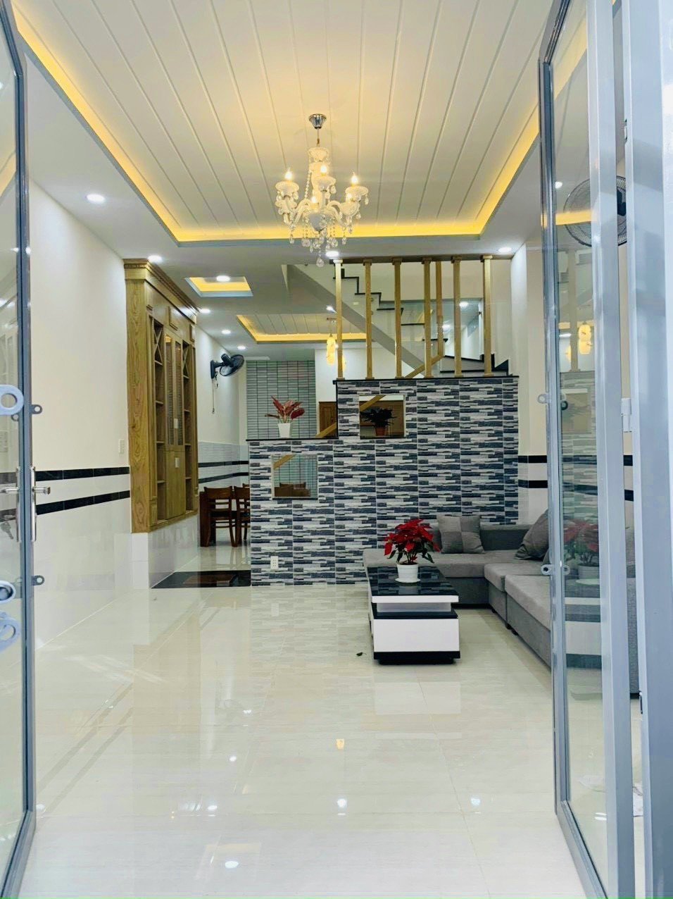 Hẻm Hoàng Bật Đạt 50m2 2tầng 4.1x12m chỉ nhỉnh 4 tỷ Phường 15 Tân Bình 3 đến 6 tỷ