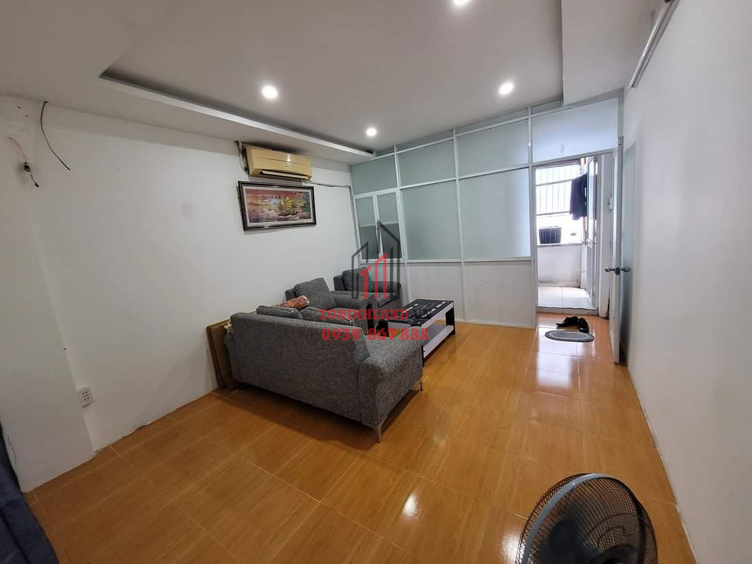 Mặt tiền Lê Hồng Phong 35/41m2 2 tầng 4x10m nhỉnh 8 tỷ Phường 2 Quận 10 6 đến 10 tỷ