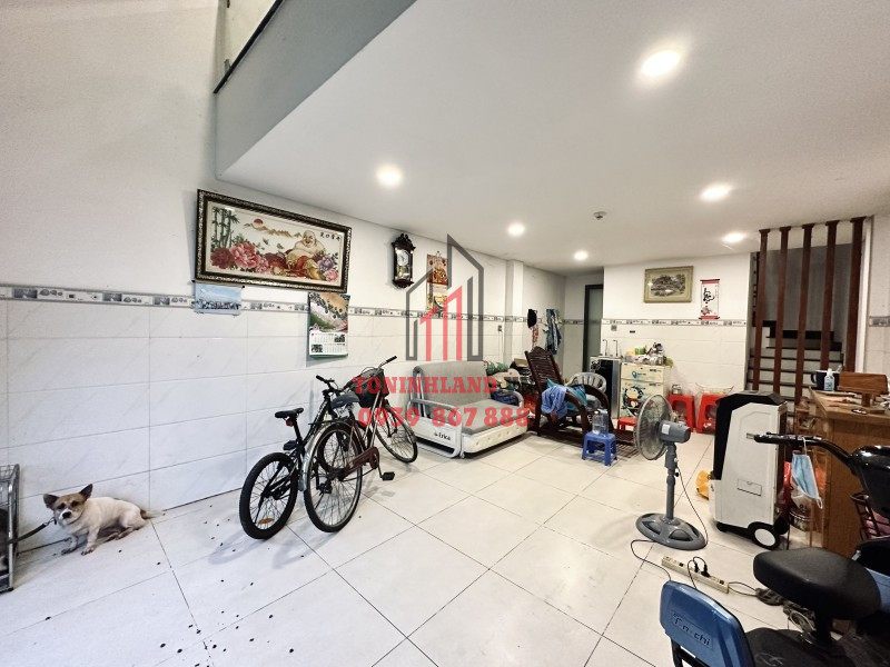 Hẻm xe hơi Lê Quang Định 40 m2 5 tầng 4 x10 m  giá nhỉnh 6 Tỷ Phường 11 Bình Thạnh 6 đến 10 tỷ