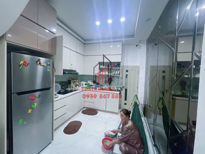 Hẻm 1 xẹt Phạm Văn Đồng 31/43m2 2tầng 3.2×13.5m chỉ 3,x tỷ Phường 3 Gò Vấp