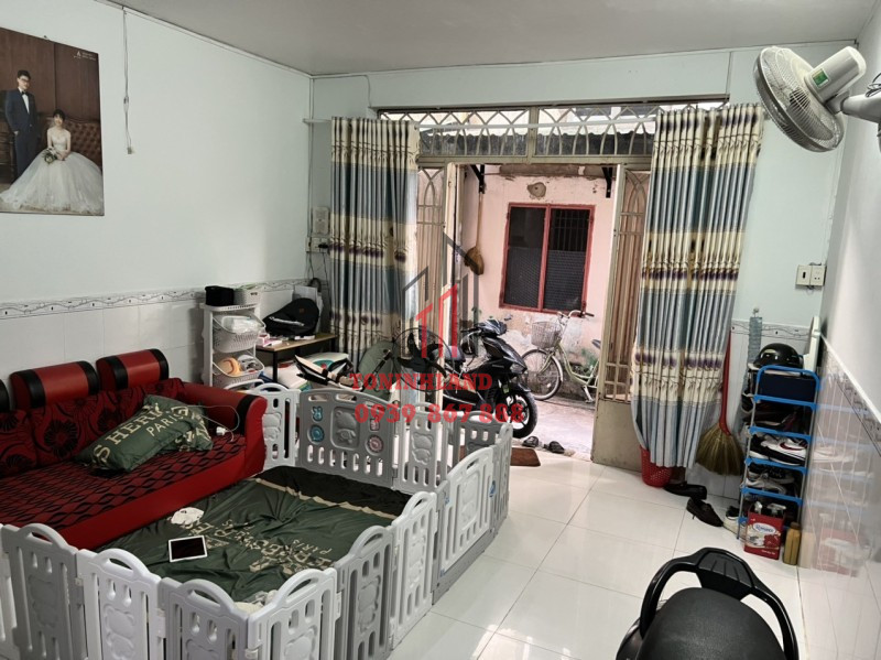 Bán nhà hẻm ba gác, Đường số 1, Phường 13, Gò Vấp – Diện tích 32m², 2 tầng, giá chỉ 2.8 tỷ.