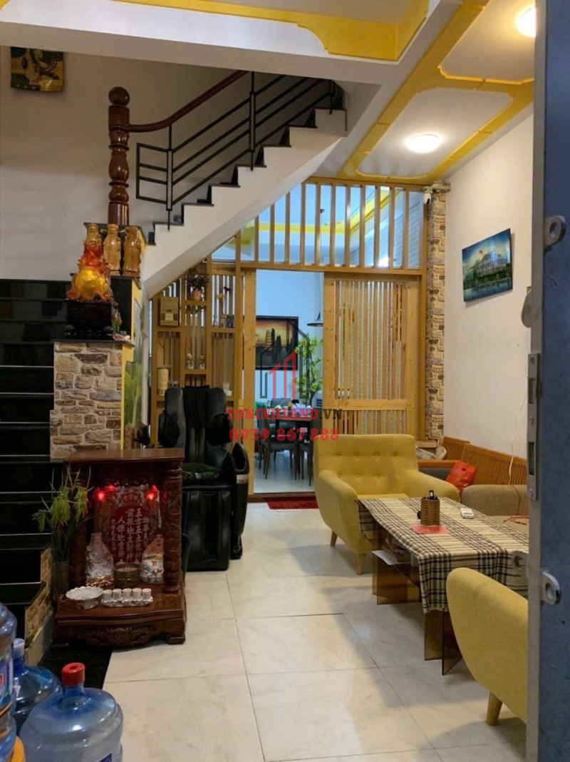 Bán nhà hẻm ô tô Lê Đức Thọ, Phường 13, Gò Vấp, diện tích 51 m², kết cấu 5 tầng, giá chỉ 6.2 tỷ, có sẵn dòng tiền cho thuê.