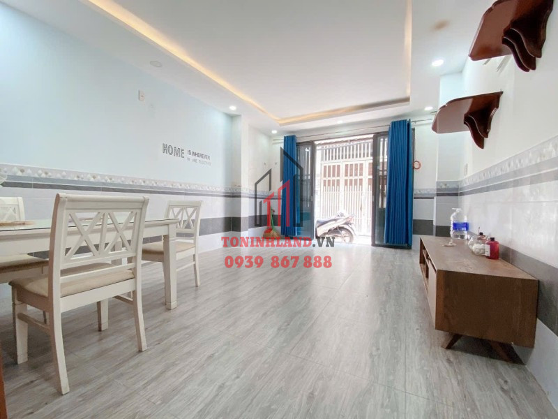 Bán nhà Gò Vấp, hẻm Đường số 51, 43m², 2 tầng, giá chỉ 4.2 tỷ, Phường 14