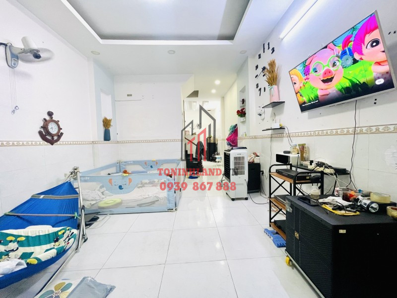 Bán nhà Gò Vấp – Hẻm xe hơi đường Dương Quảng Hàm, diện tích 56m², 3 tầng, giá chỉ 7.3 tỷ – Phường 5
